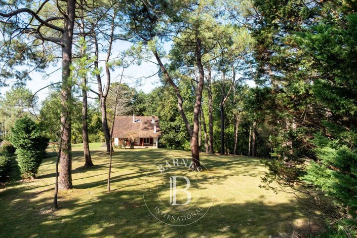 Image No.4-5 Bed House for sale