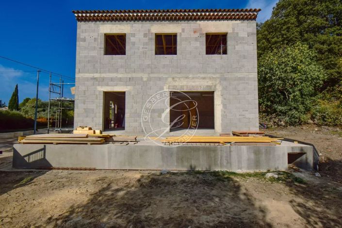 Image No.6-3 Bed House for sale