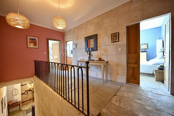 Image No.20-10 Bed House for sale