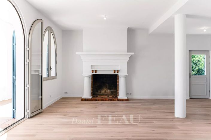 Image No.11-4 Bed House for sale