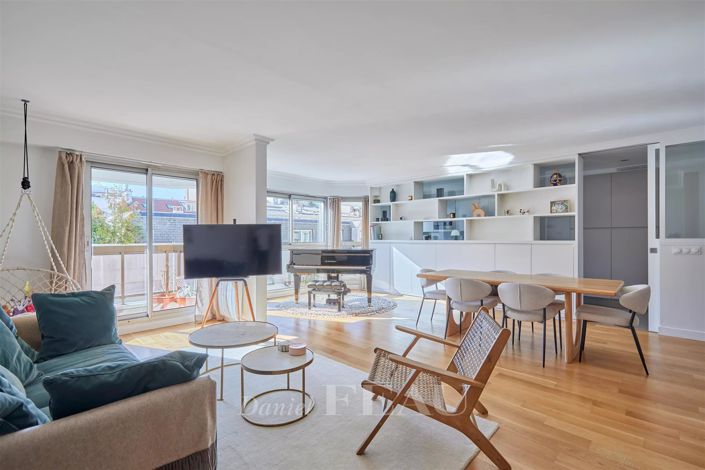 Image No.1-3 Bed Apartment for sale