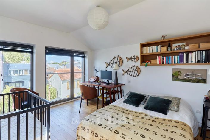 Image No.14-5 Bed House for sale