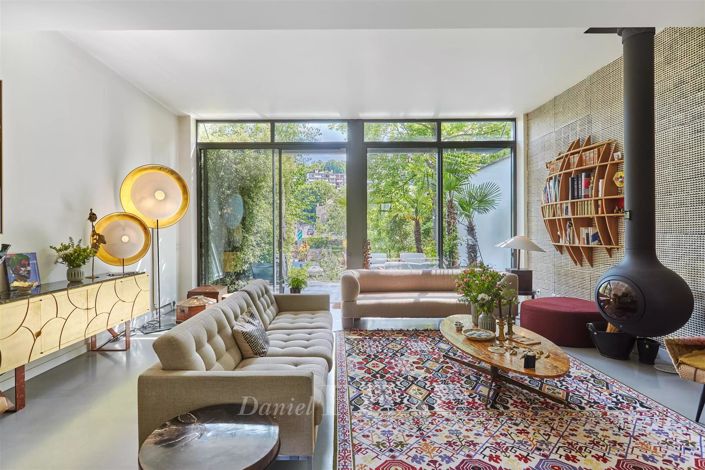 Image No.6-5 Bed House for sale