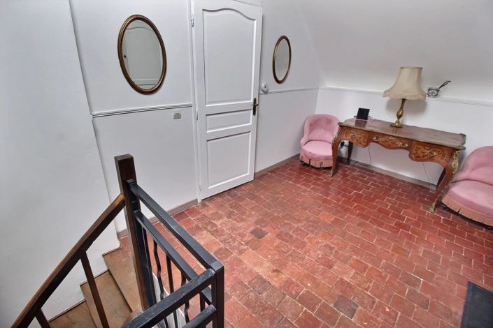 Image No.16-4 Bed House for sale