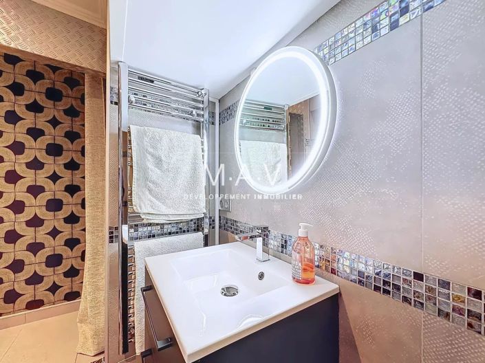 Image No.11-Apartment for sale