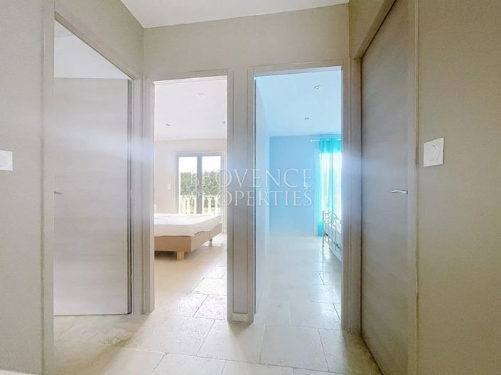 Image No.12-3 Bed House for sale