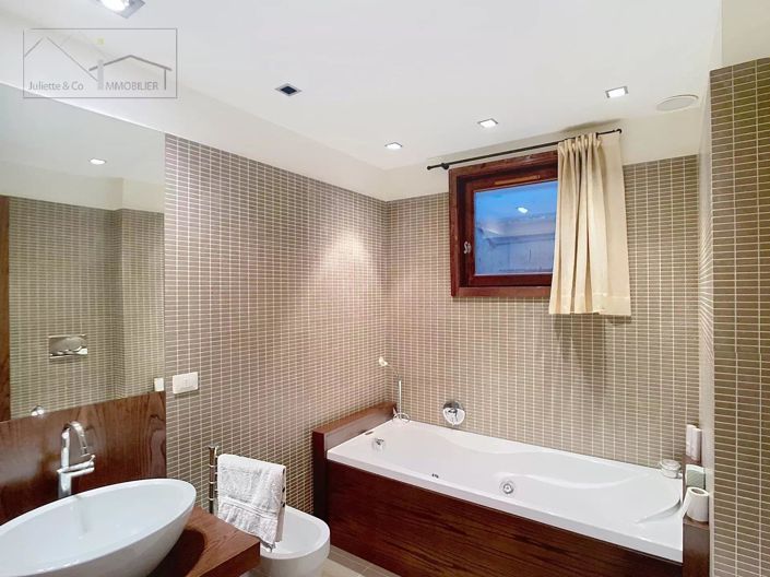 Image No.20-Apartment for sale