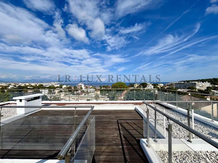 Image No.3-6 Bed House for sale