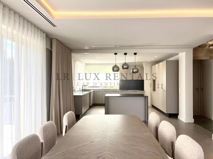 Image No.6-6 Bed House for sale