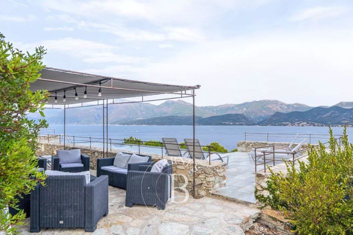 Image No.3-6 Bed House for sale