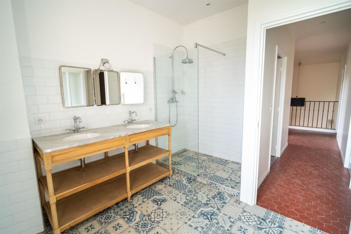 Image No.15-4 Bed House for sale