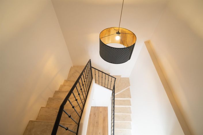 Image No.9-4 Bed House for sale