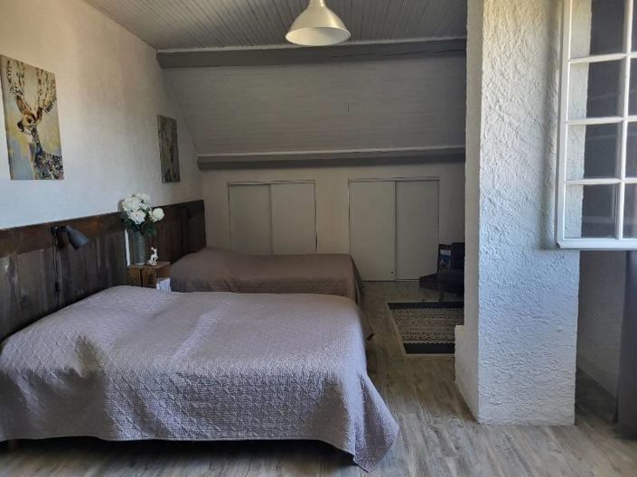 Image No.6-3 Bed House for sale