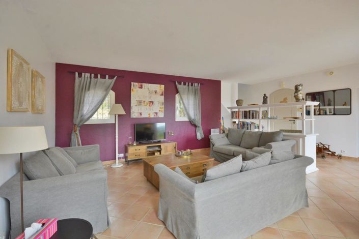 Image No.13-4 Bed House for sale