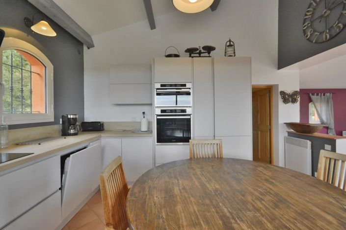 Image No.16-4 Bed House for sale