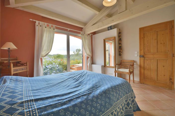 Image No.20-4 Bed House for sale