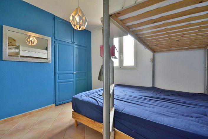 Image No.23-4 Bed House for sale