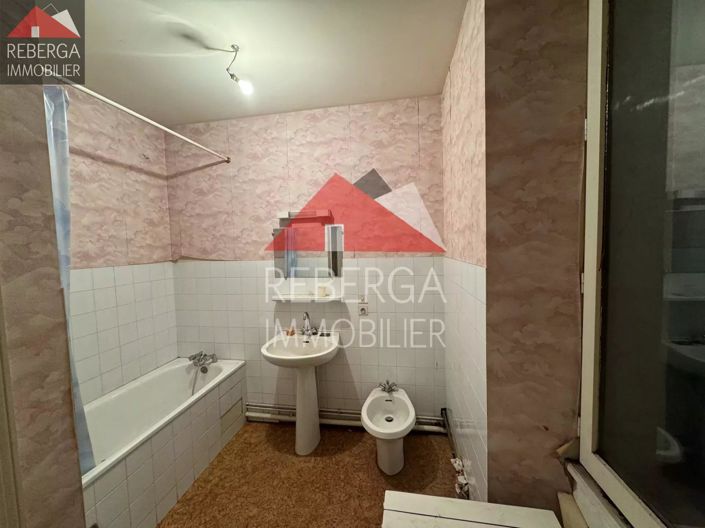 Image No.11-5 Bed House for sale