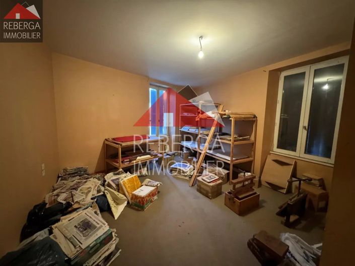 Image No.7-5 Bed House for sale