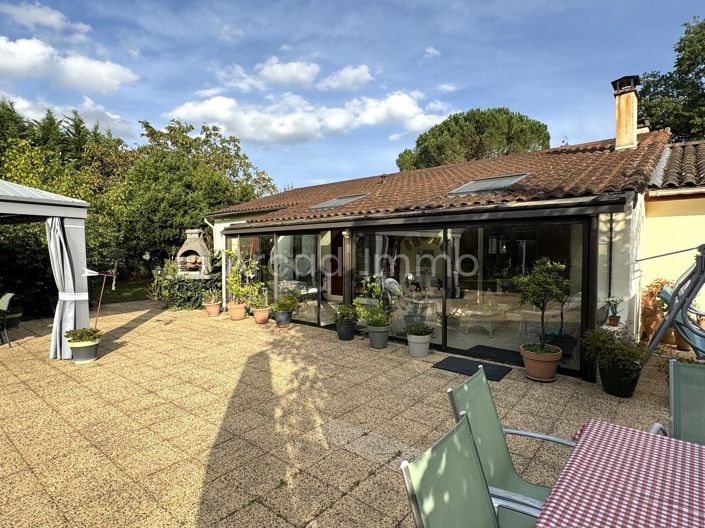 Image No.2-3 Bed House for sale