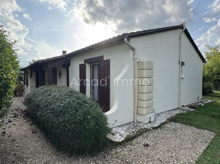 Image No.9-3 Bed House for sale