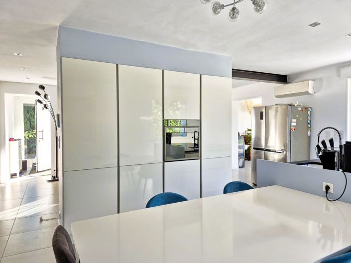 Image No.3-5 Bed House for sale