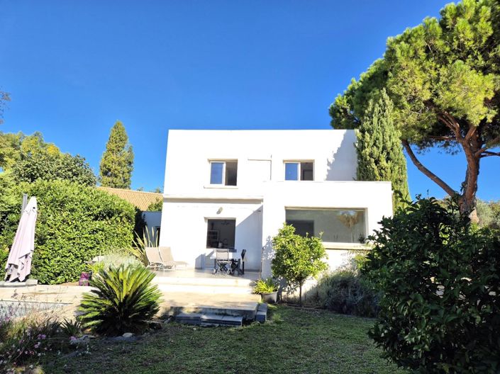 Image No.33-5 Bed House for sale