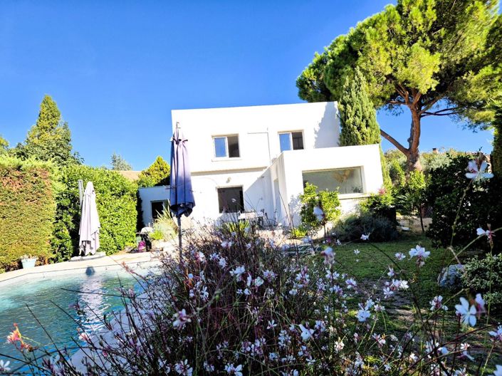 Image No.41-5 Bed House for sale