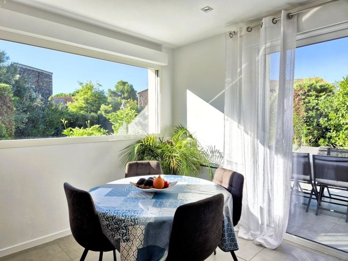 Image No.7-5 Bed House for sale