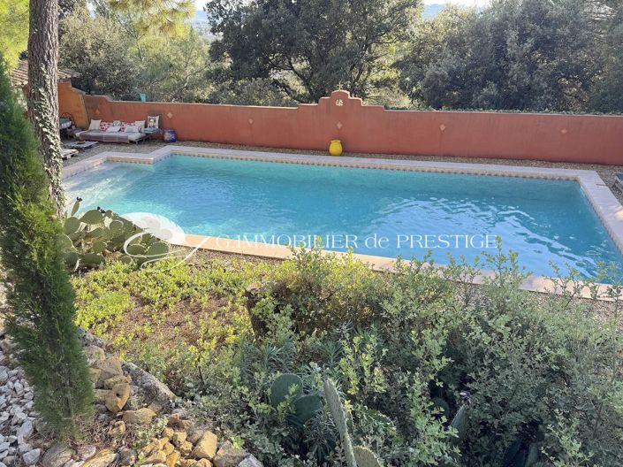 Image No.12-5 Bed House for sale