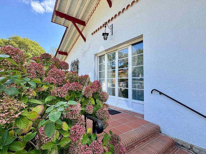 Image No.6-3 Bed House for sale