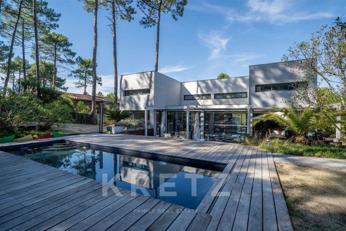 Image No.16-5 Bed House for sale