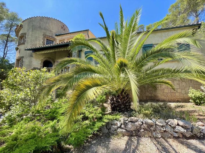 Image No.18-6 Bed House for sale