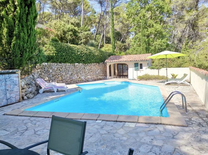 Image No.4-6 Bed House for sale