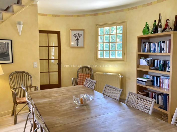 Image No.5-6 Bed House for sale