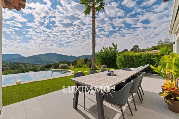 Image No.3-4 Bed House for sale