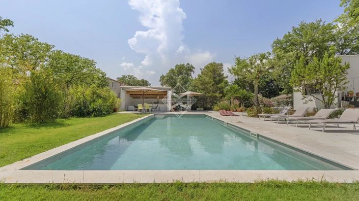 Image No.2-6 Bed House for sale