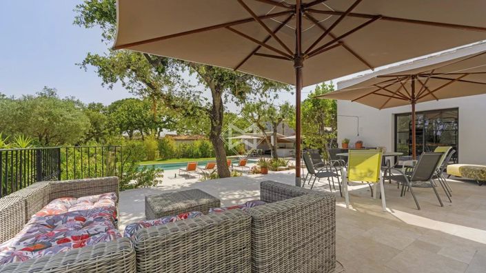 Image No.6-6 Bed House for sale