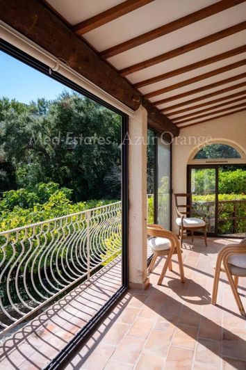 Image No.48-6 Bed House for sale