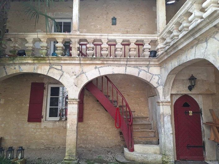 Image No.10-4 Bed House for sale