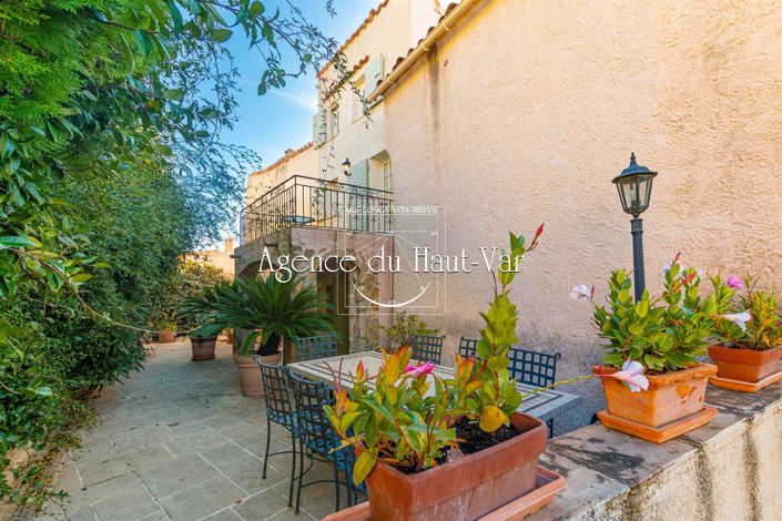 Image No.3-3 Bed House for sale