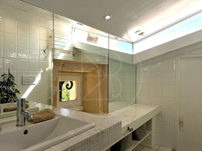 Image No.13-5 Bed House for sale