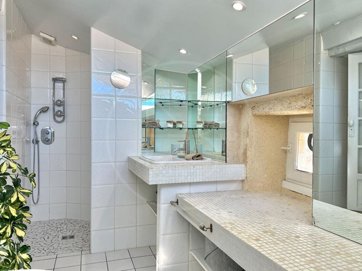 Image No.14-5 Bed House for sale