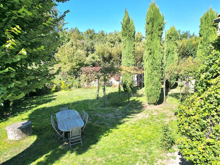 Image No.16-5 Bed House for sale