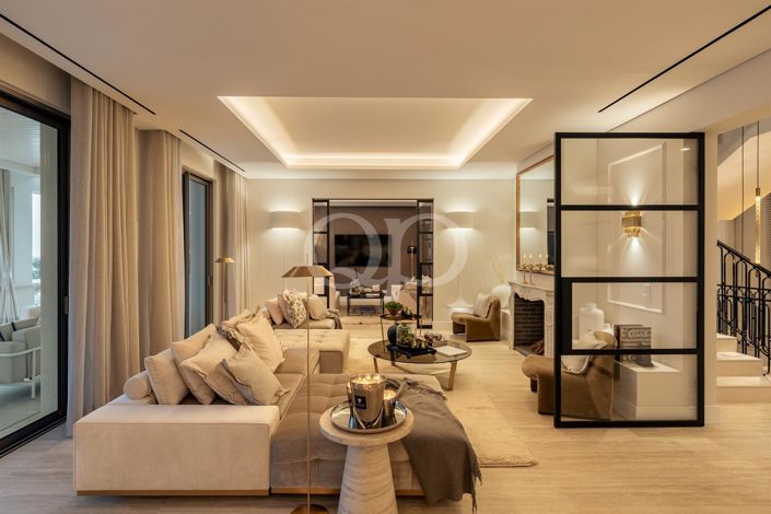 Image No.17-6 Bed House for sale