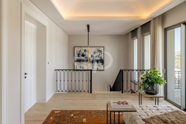 Image No.25-6 Bed House for sale