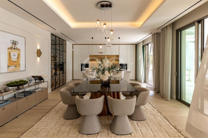 Image No.37-6 Bed House for sale