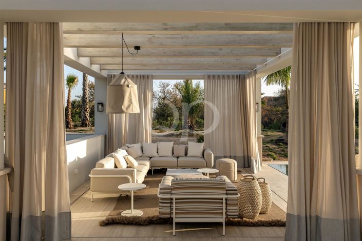 Image No.55-6 Bed House for sale