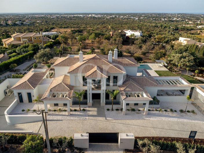 Image No.76-6 Bed House for sale