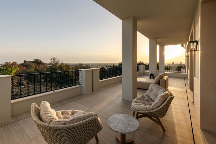 Image No.87-6 Bed House for sale